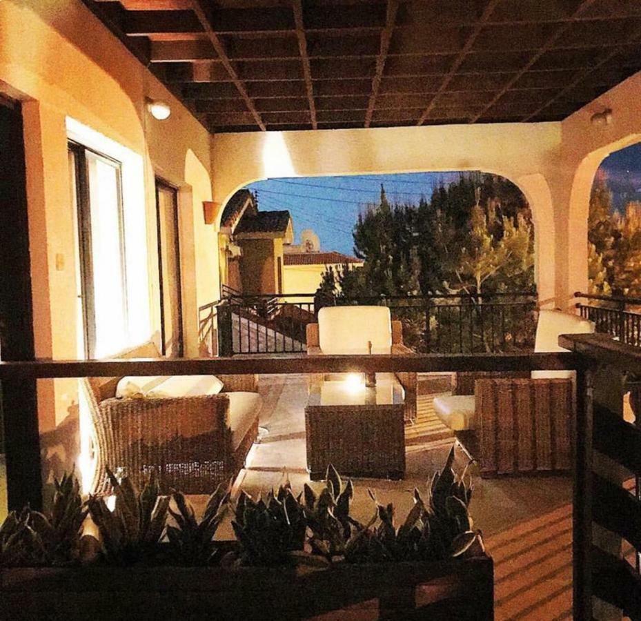 Royal Sunset Studios & Apartments Limasol Dış mekan fotoğraf